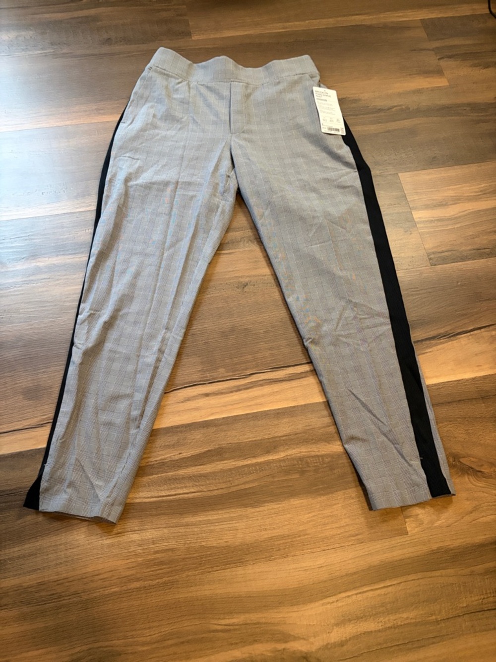 Athleta Gray Plaid Leggings with Black Side Stripe Womens Size 6